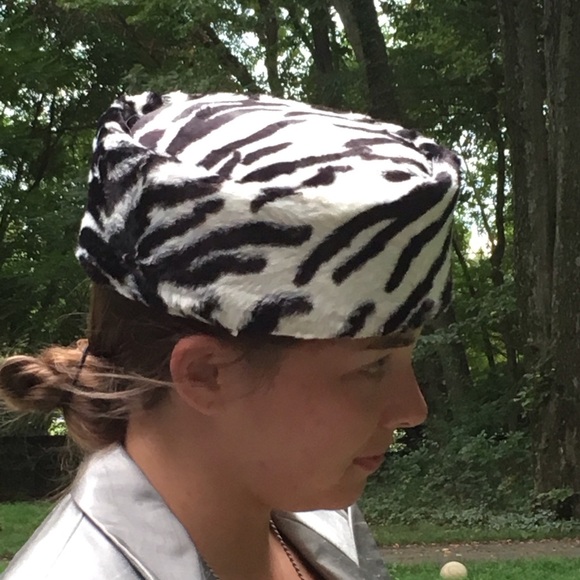 Stylish Zebra Print Women's Pillbox Hat - Picture 3 of 4